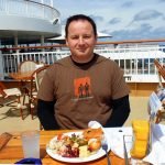 Eating a light lunch is a great way to avoid gaining weight on a cruise