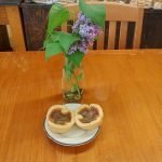On a roadtrip to Bancroft, Roguetrippers stopped at Hidden Goldmine bakery in Madoc, Ontario to try their butter tart options
