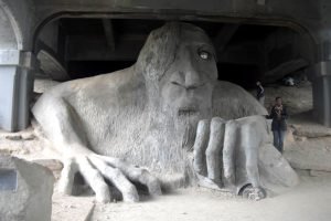 The Fremont bridge troll is one of the most visited offbeat attractions and one that Roguetrippers had to fit into our short visit.