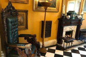 16th century castle, and antique furniture made roguetrippers feel like royalty when they stayed at Ballyseede Castle.