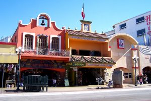 Roguetrippers take a day trip from San Diego to Tijuana