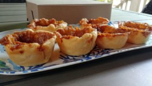 Roguetrippers bought some Buttertarts at the Grove