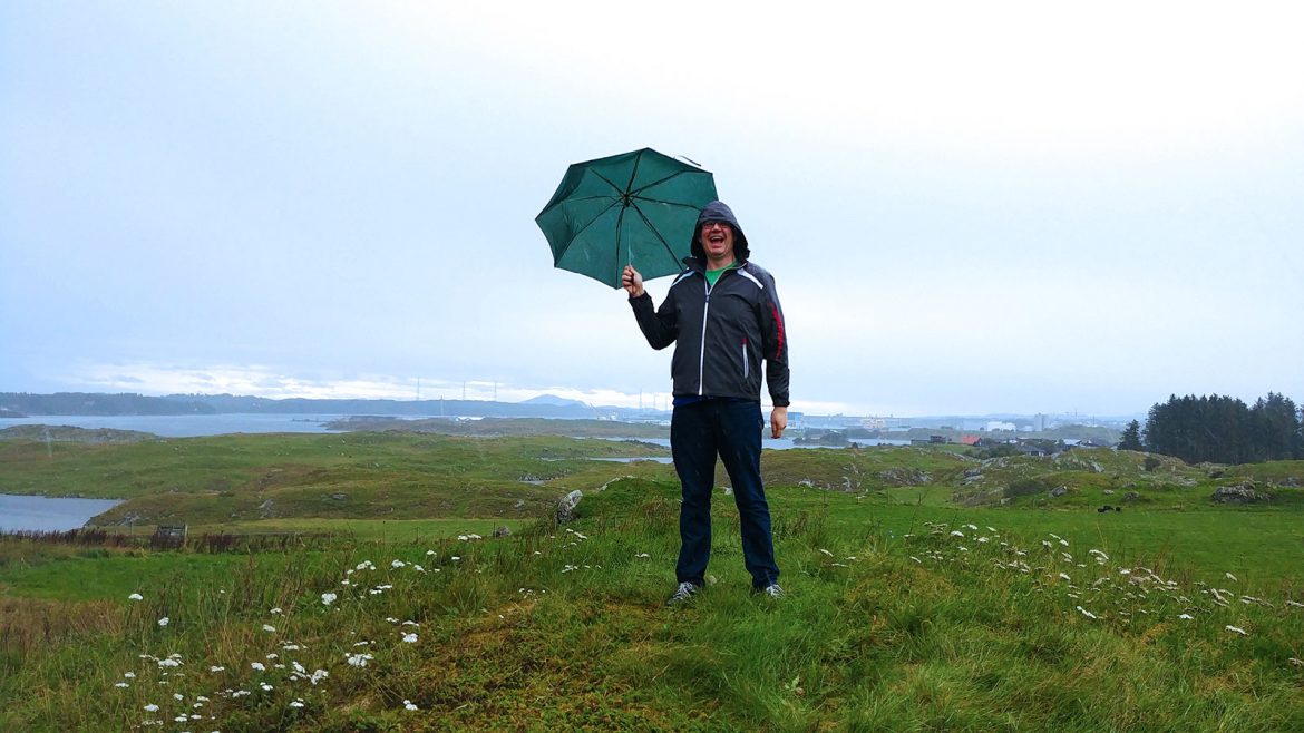 Roguetrippers What to Pack for Vacation - overlooked items