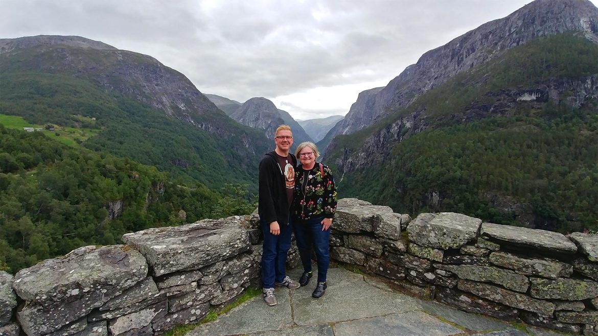 Roguetrippers Travelling with your parents - Tanya and Nick Kulnies visit Norway