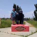 Abandoned ghost town still had a road side attraction