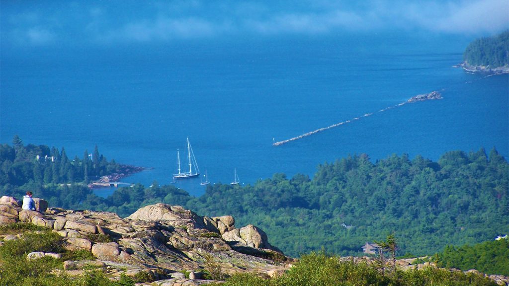 Roguetrippers visit Bar Harbor and Acadia National Park in Maine 48-hour itineraries