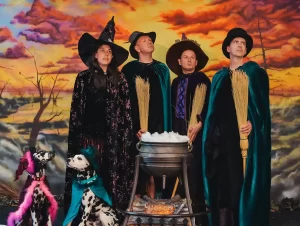 Roguetrippers get Salem Witch Pix done with Bedlam Acres Dalmatians