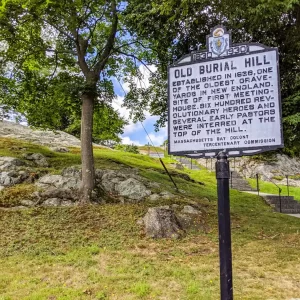 Hocus Pocus filming location Old Burial Hill Photo: .mywanderlustylife.com