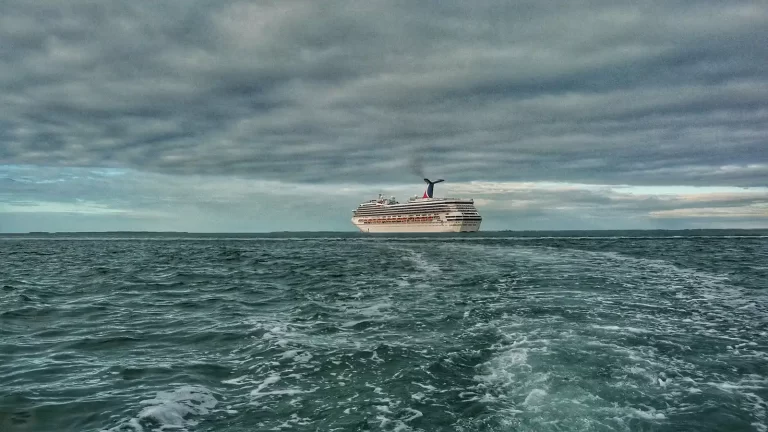 Repositioning cruise vacation – Yay or Nay? Roguetrippers - Tips for planning a cruise vacation