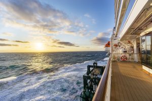 Roguetrippers Tips for booking a repositioning cruise vacation
