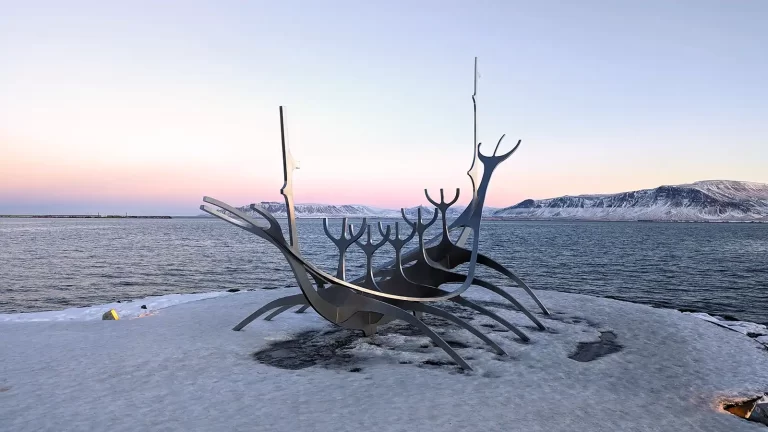 Roguetrippers What to Pack when you visiting Iceland in Winter