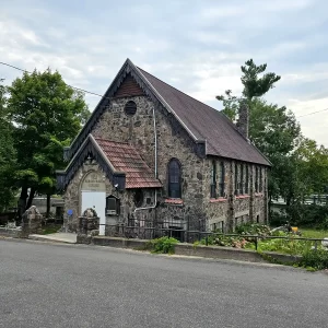 best cute towns to visit in Ontario