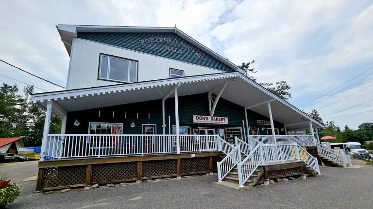 Don’s Bakery, Bala Ontario: Butter tart Quest Roguetrippers Butter Tart Quest Dons Bakery Bala